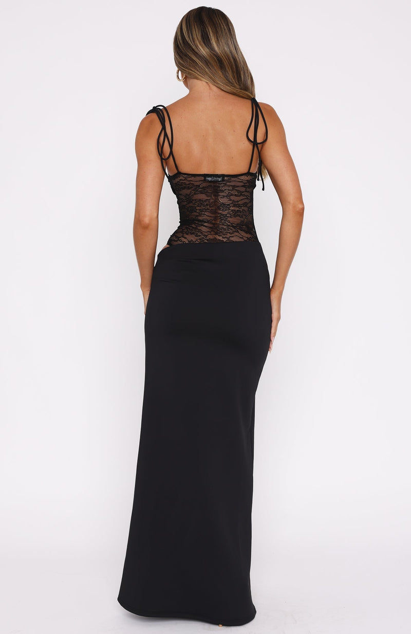 TALIA | ROBE LONGUE EN DENTELLE TRANSPARENTE