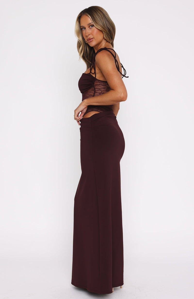 TALIA | ROBE LONGUE EN DENTELLE TRANSPARENTE