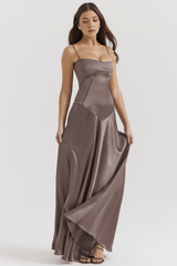 VÉRA | ROBE MAXI ROMANTIQUE ET ÉLÉGANTE