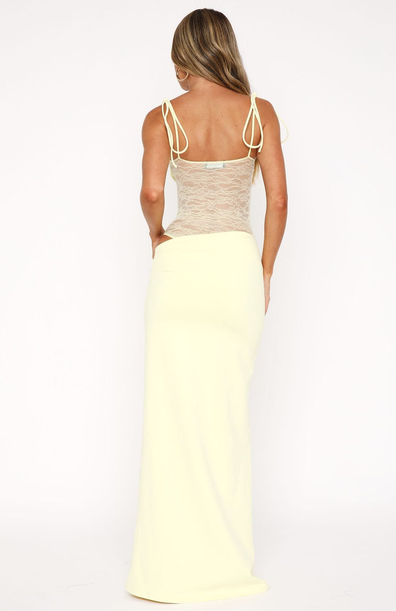 TALIA | ROBE LONGUE EN DENTELLE TRANSPARENTE